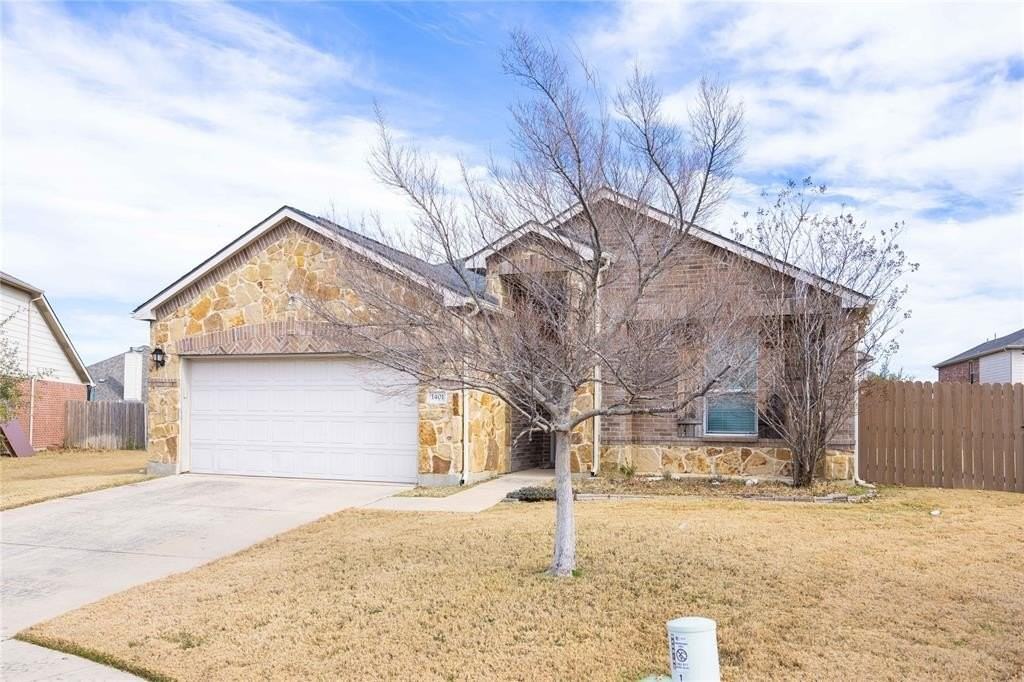 1401 Nicholas Ln - Photo 3 of 26