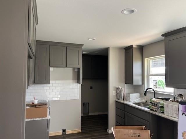 201 Pecan St - Photo 3 of 10