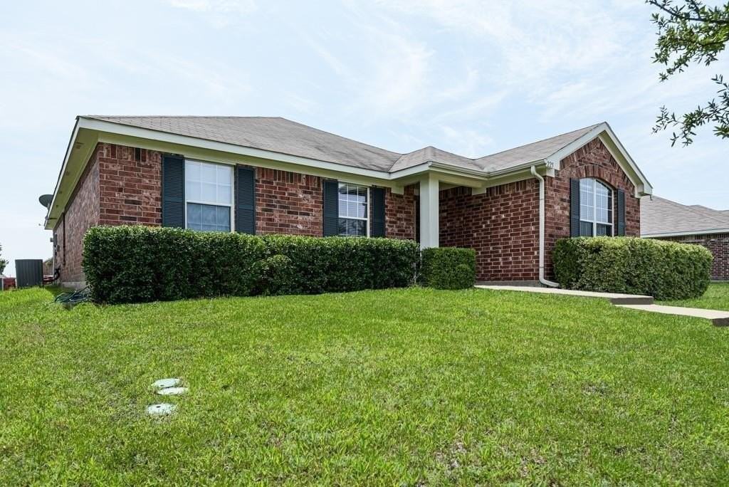 225 Cookston Ln - Photo 2 of 23