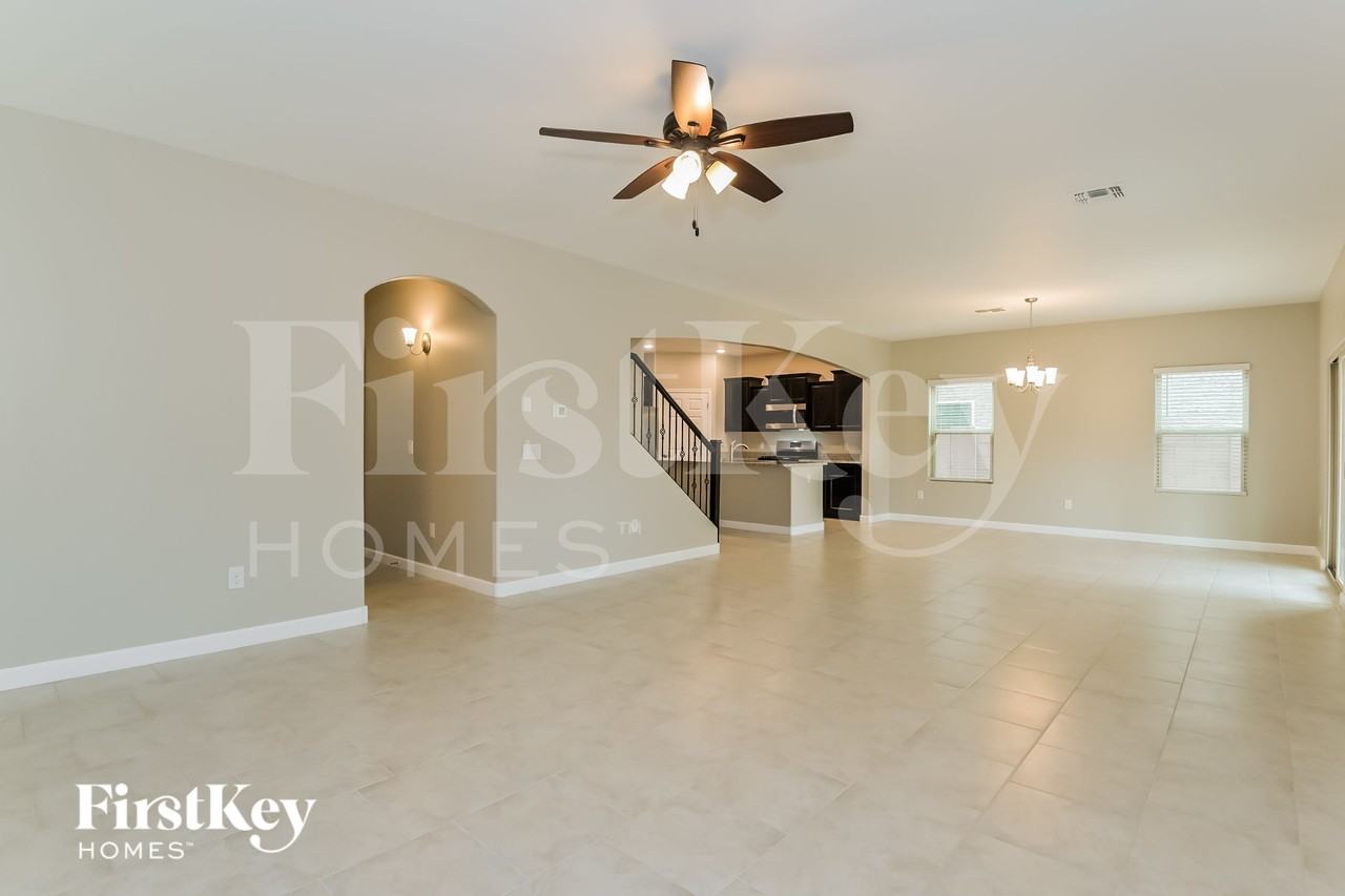 12095 E Becker Dr - Photo 3 of 15