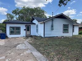 featured image of 1704 S Polk St