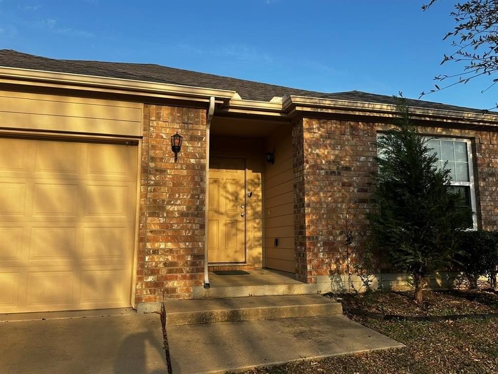 1409 S Raven Dr - Photo 5 of 28