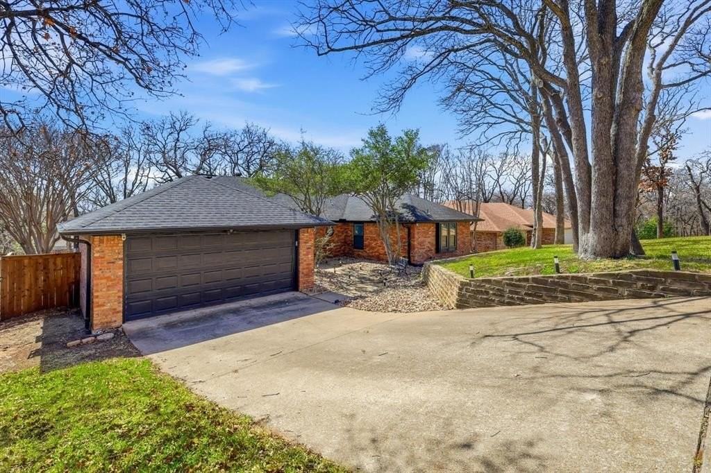 2829 Harvest Hill Dr - Photo 2 of 35