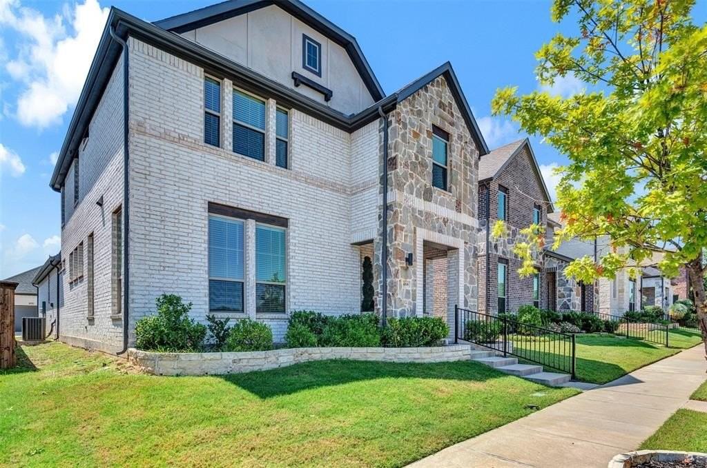 468 Caitlyn Way - Photo 2 of 35