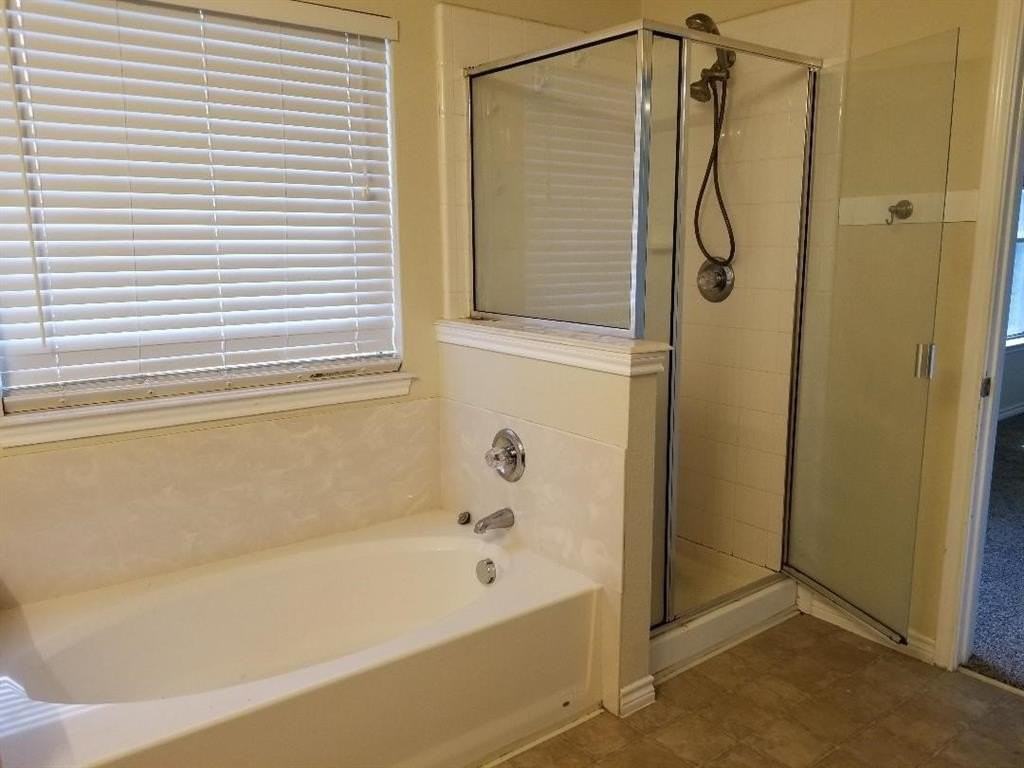 4704 Fox Meadows Ln - Photo 5 of 7