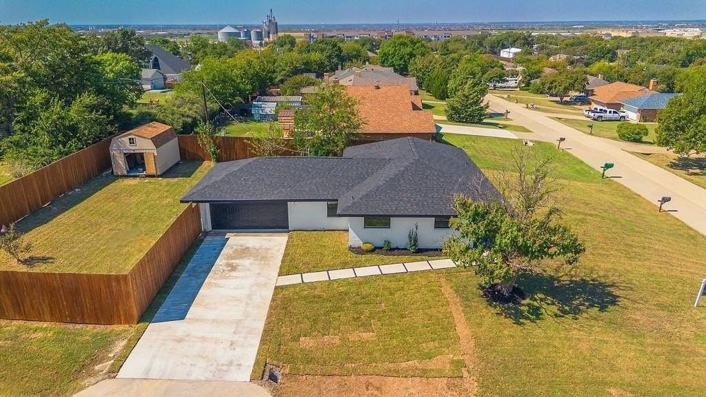 310 E 6th St - Photo 7 of 24