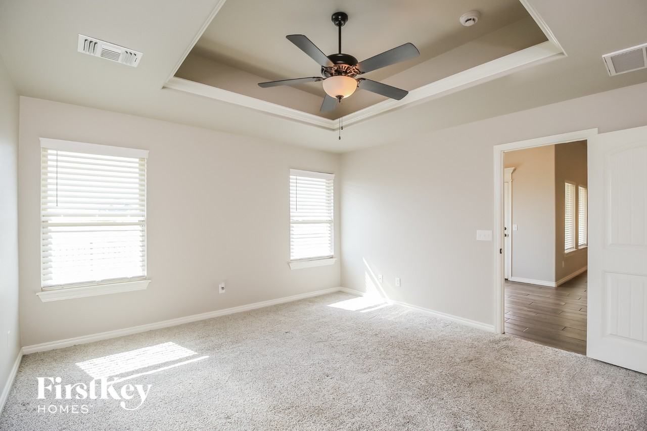 3401 Ontario Cir - Photo 7 of 15