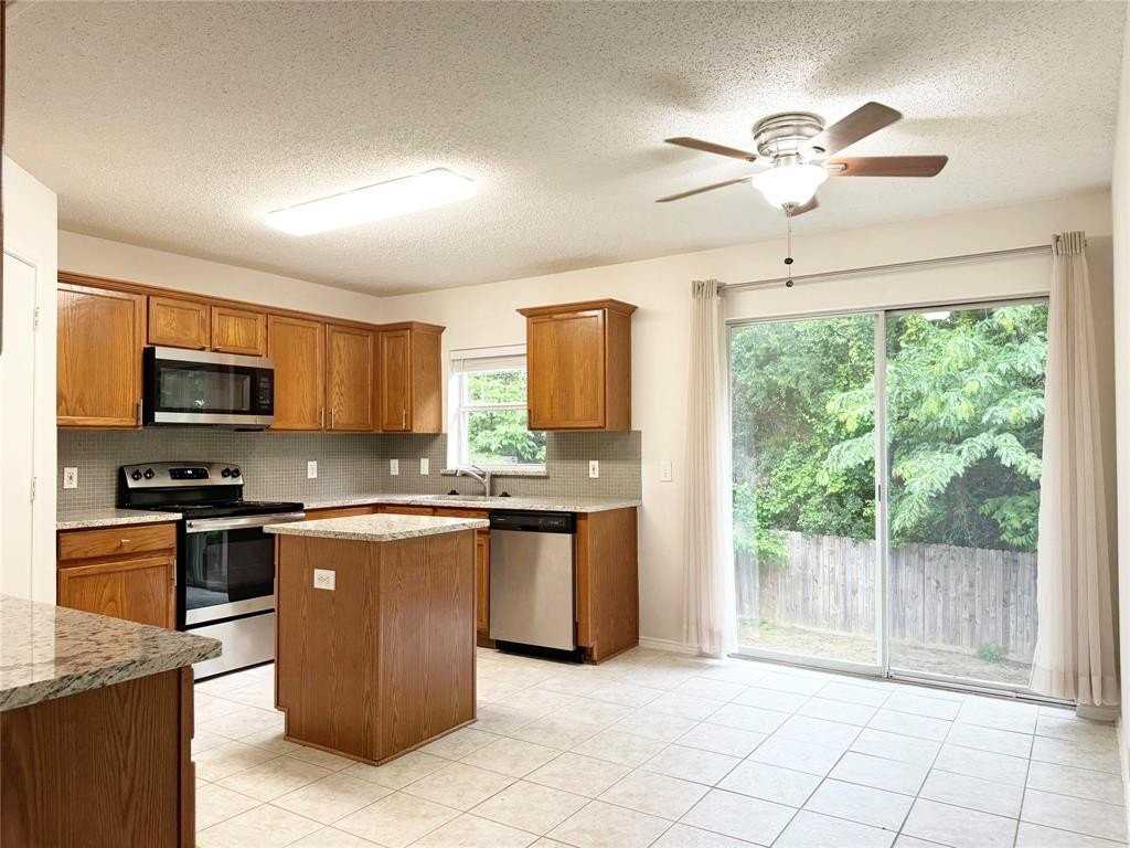 1509 Marbellas Ct - Photo 5 of 28