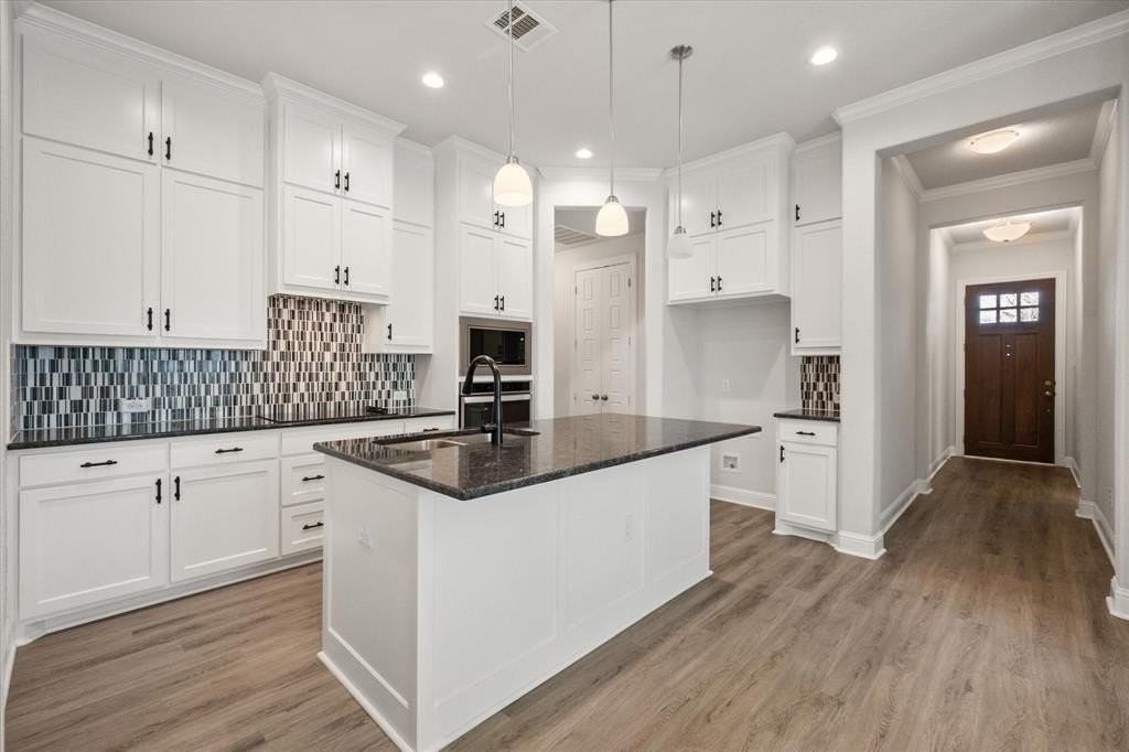 124 Sundance Cir - Photo 3 of 12