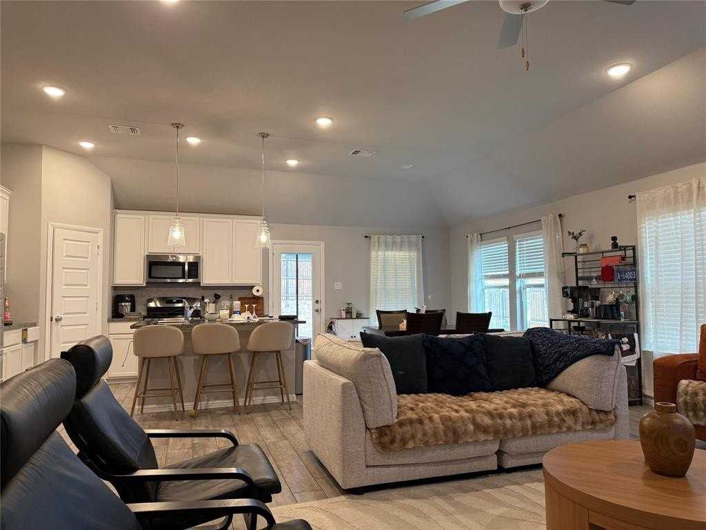 3716 Cedar Elm Trl - Photo 6 of 10