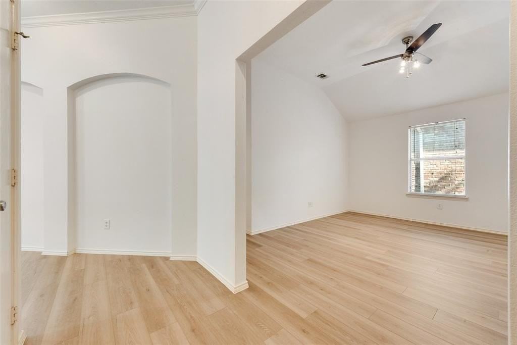 1216 Charlotte Dr - Photo 5 of 21