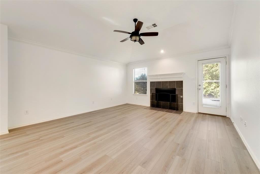 1216 Charlotte Dr - Photo 6 of 21