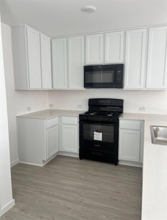 12132 Thoroughbred Dr - Photo 3 of 9