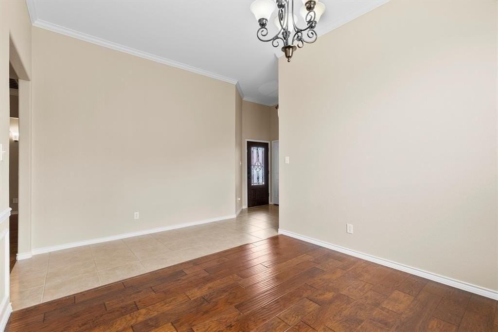 1504 Pillar Bluff Way - Photo 6 of 34