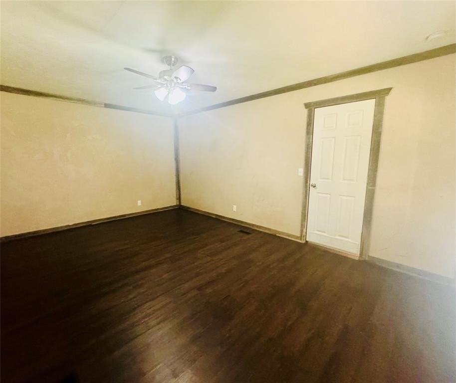 934 Tiffany St - Photo 7 of 19