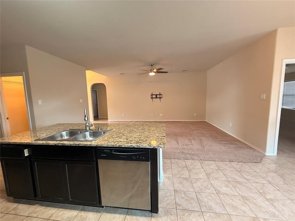 6320 Sails St - Photo 6 of 19