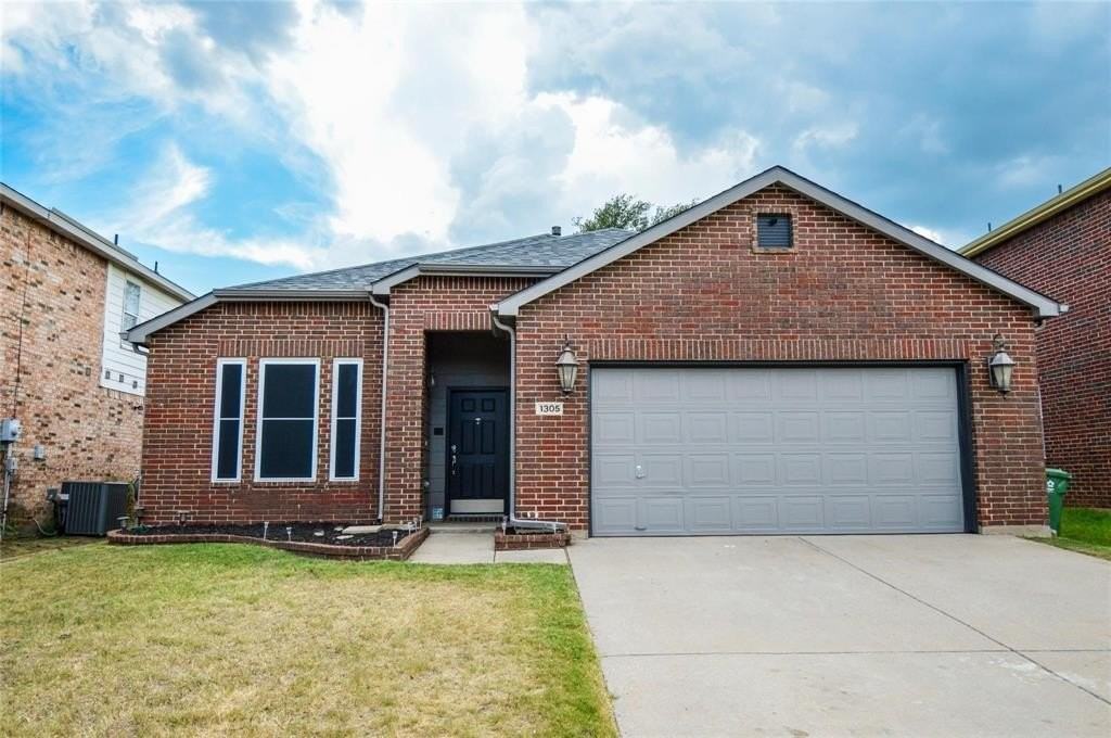 1305 Pine Ridge Rd - Photo 2 of 13