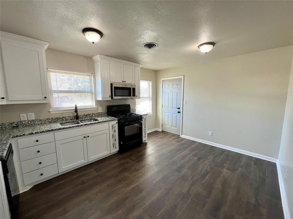 415 Glenn Dr - Photo 4 of 14