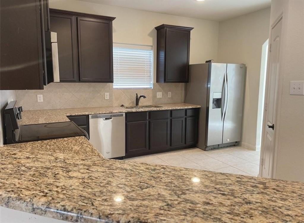 2417 Fall Leaf Ct - Photo 2 of 13