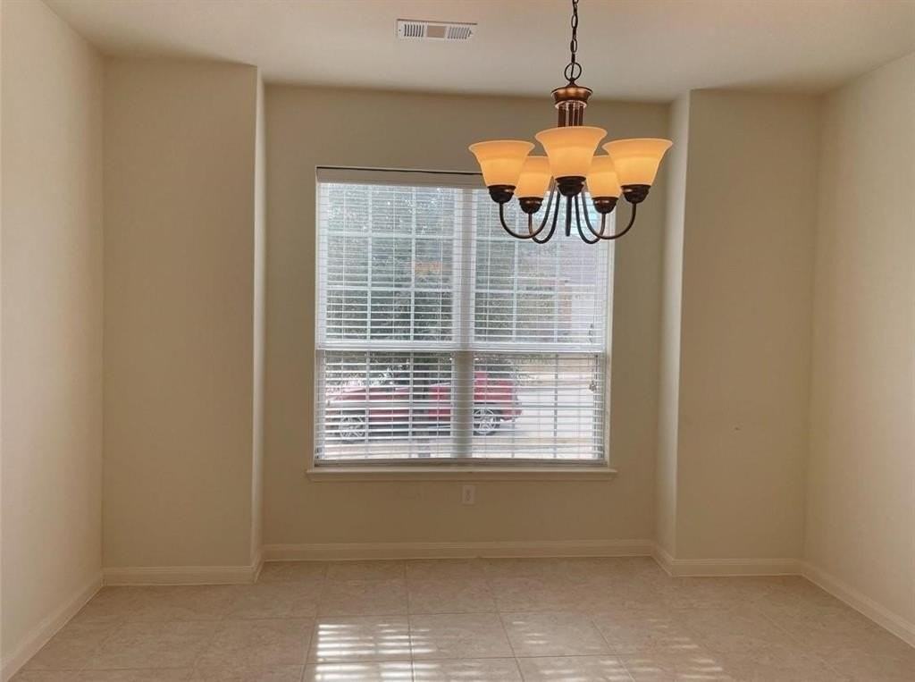 2417 Fall Leaf Ct - Photo 3 of 13