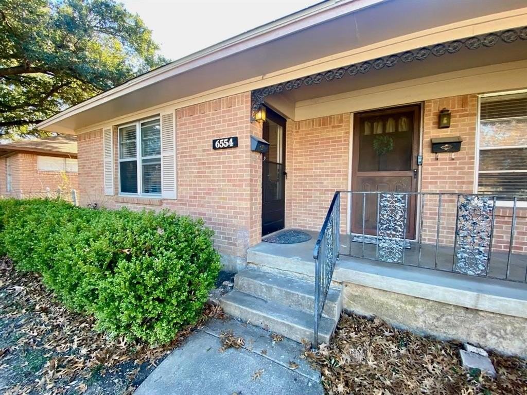 6554 Ascot Ln - Photo 3 of 19