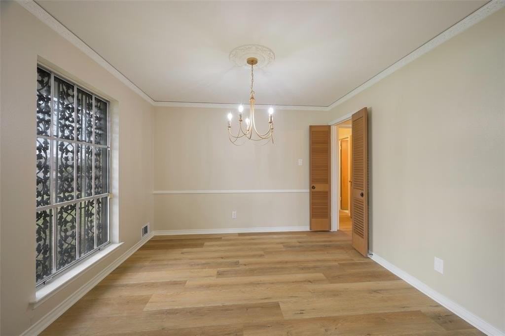 5395 14th St - Photo 5 of 24