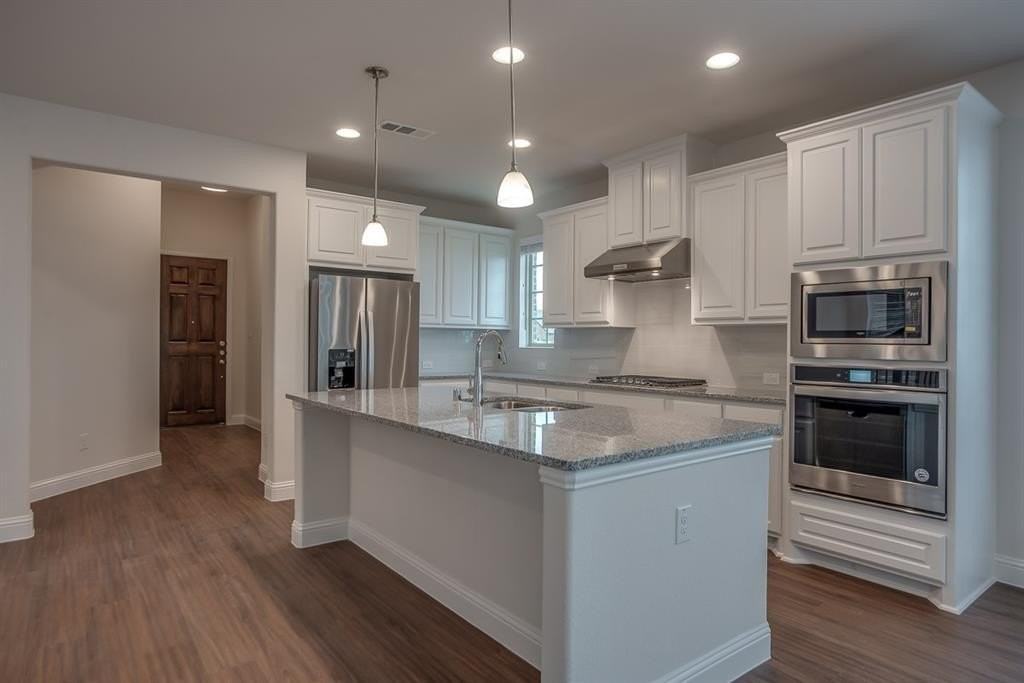 3001 Damsel Sauvage Ln - Photo 5 of 6