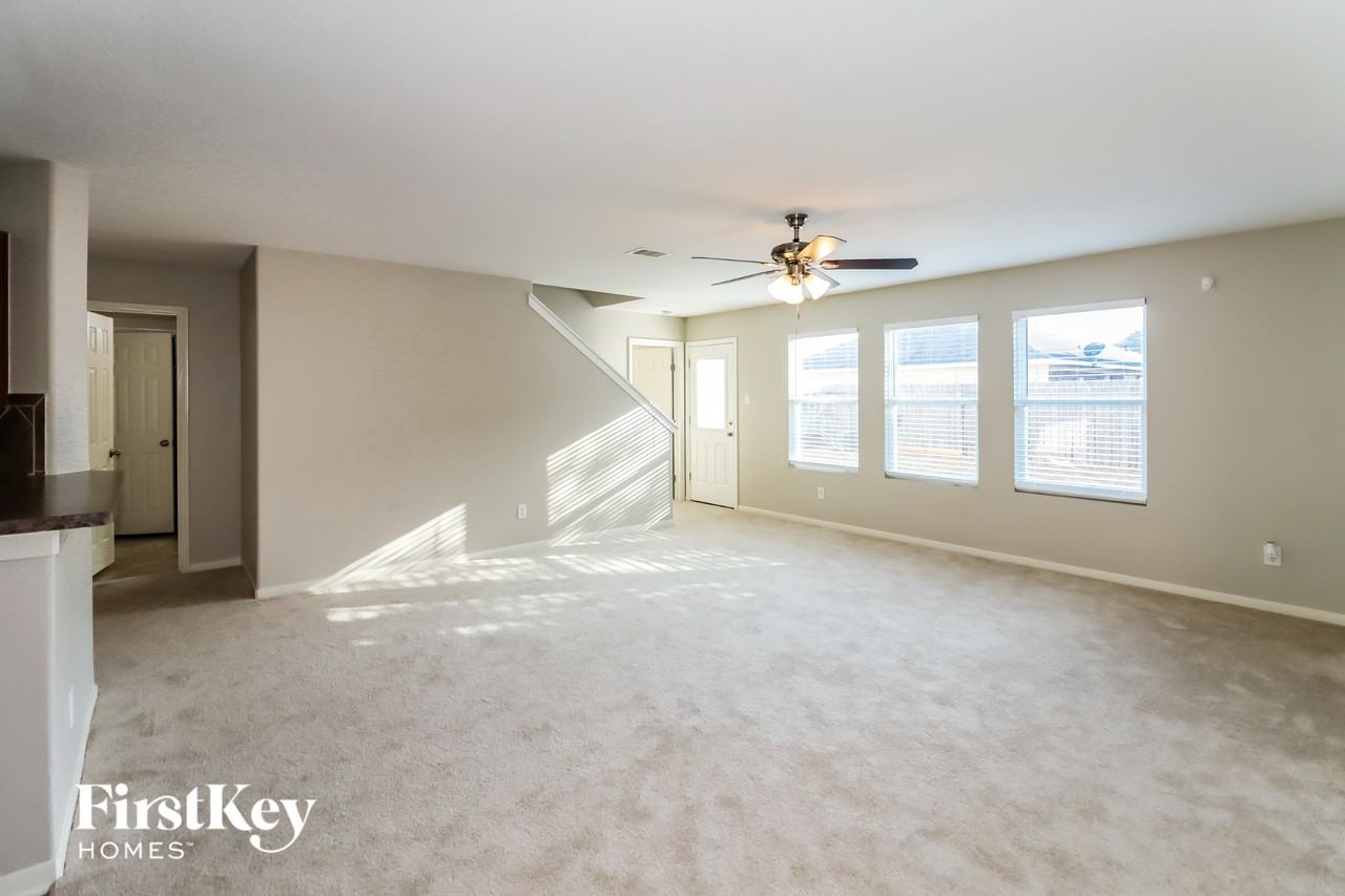 5039 Lamppost Hill Ct - Photo 3 of 15