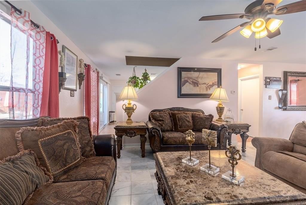 2011 Wisteria Way - Photo 6 of 37