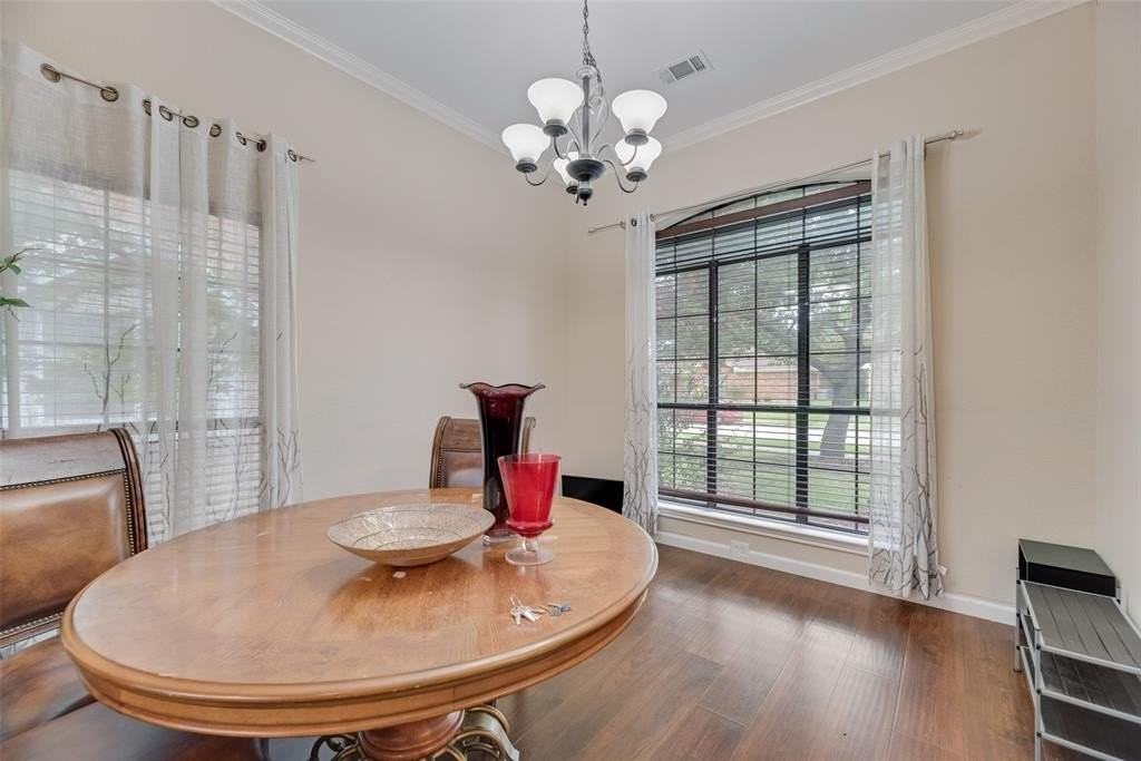 1670 Crosshaven Dr - Photo 3 of 26