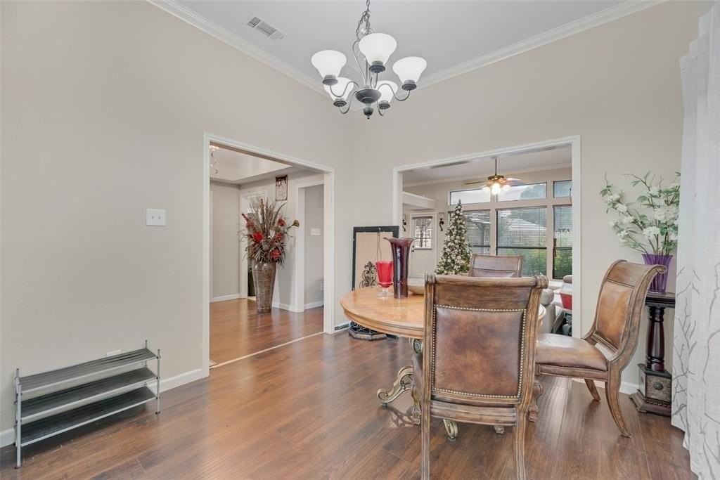 1670 Crosshaven Dr - Photo 4 of 26