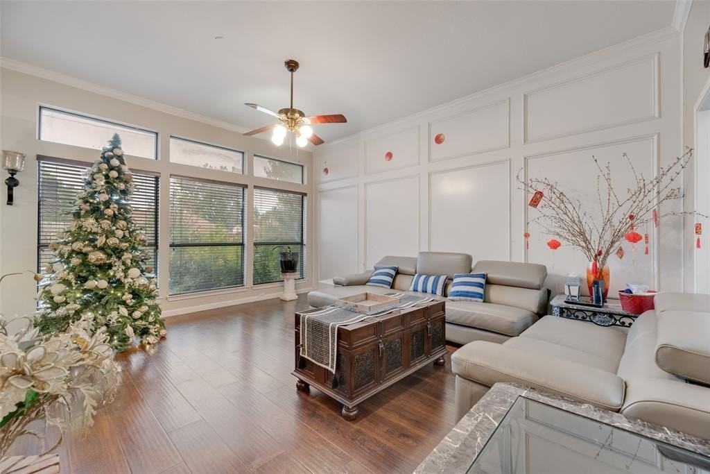 1670 Crosshaven Dr - Photo 5 of 26