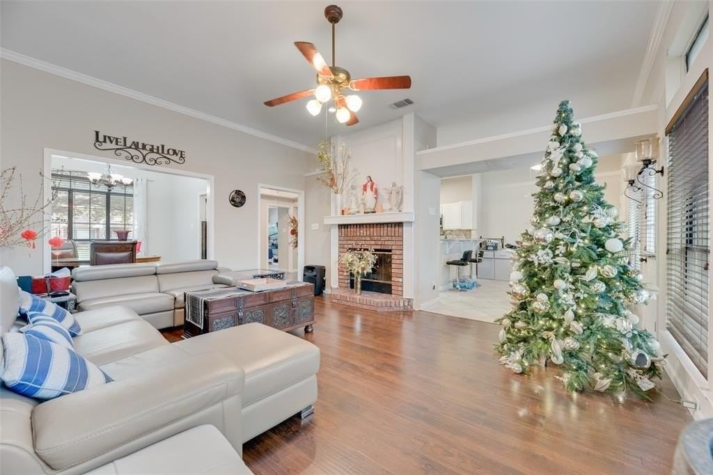 1670 Crosshaven Dr - Photo 6 of 26