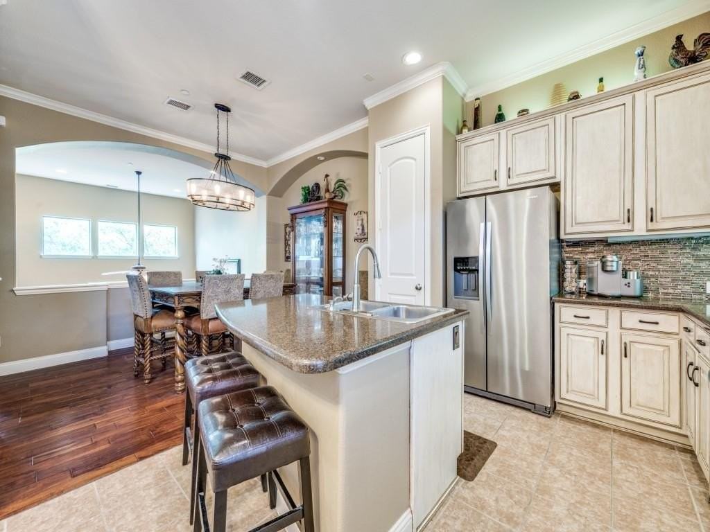 5721 Lunsford Rd - Photo 7 of 17