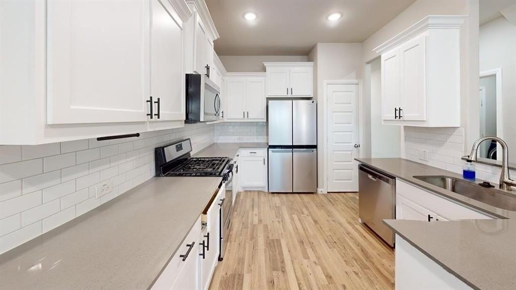 7135 Rolling Waters Way - Photo 2 of 21