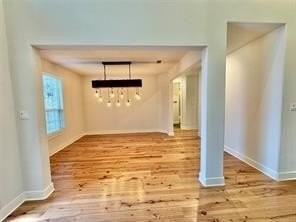 1901 Rosemill Dr - Photo 5 of 37