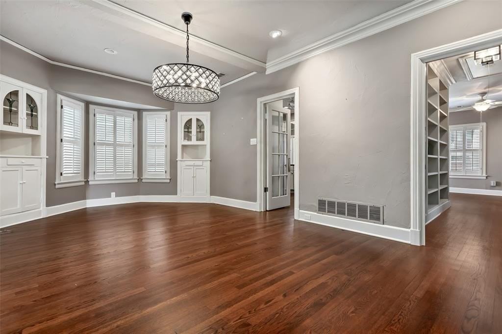 5546 Morningside Ave - Photo 6 of 38