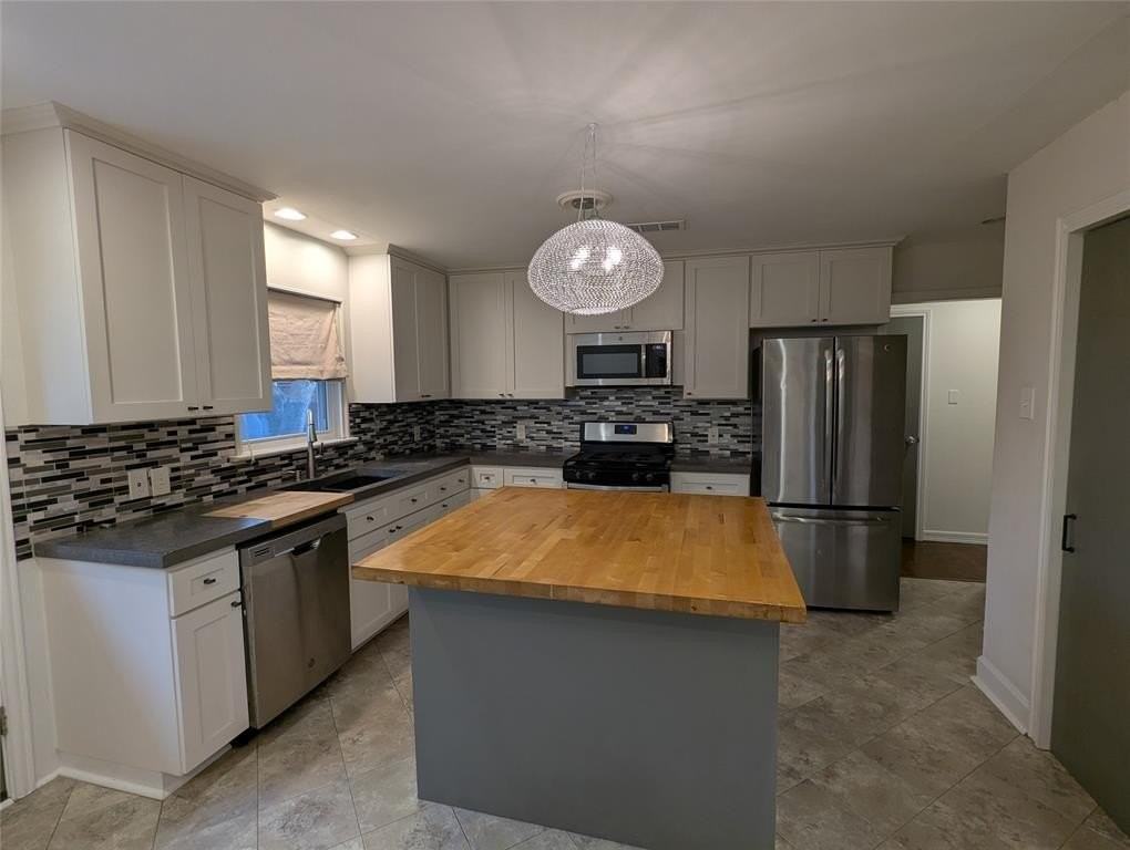 6626 Highgate Ln - Photo 6 of 28