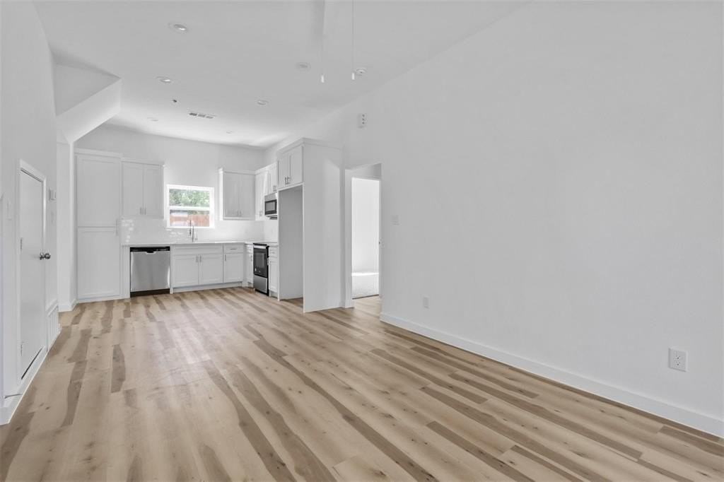 3507 Marshall St #C - Photo 5 of 15