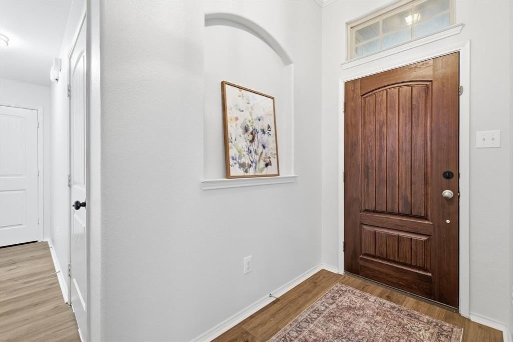 14316 Broomstick Rd - Photo 4 of 40