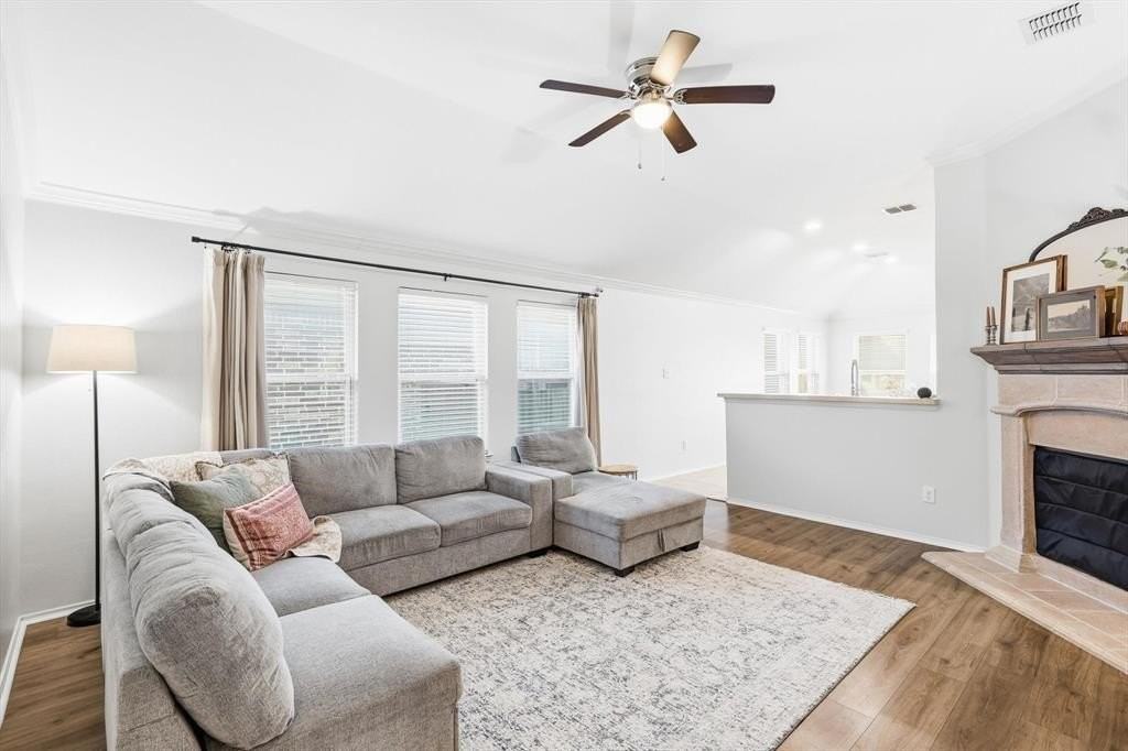 14316 Broomstick Rd - Photo 6 of 40