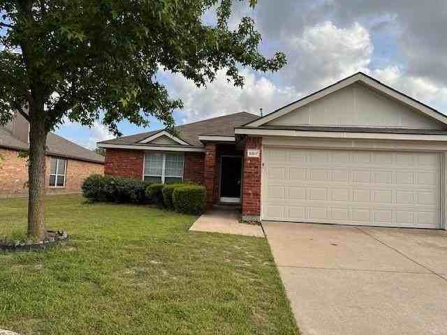 9917 Carter Dr - Photo 2 of 15