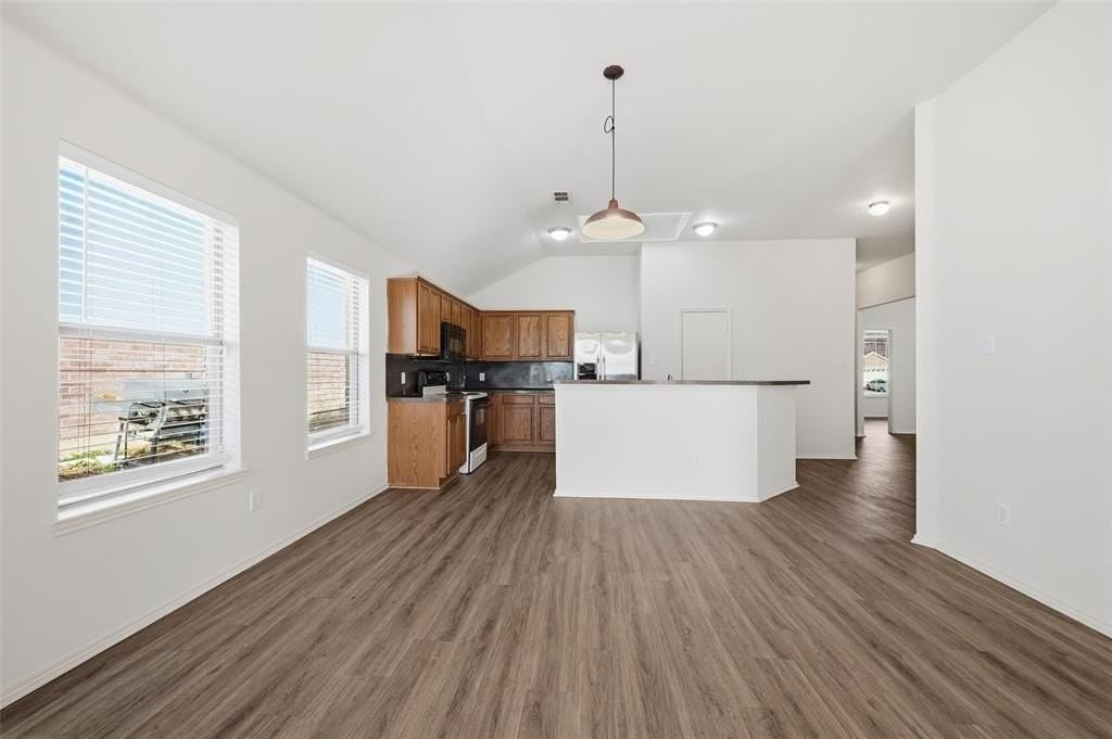 518 Niagara Falls Dr - Photo 5 of 30