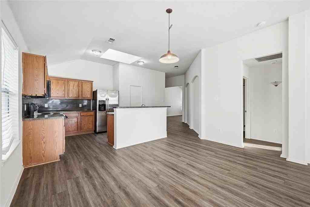 518 Niagara Falls Dr - Photo 6 of 30