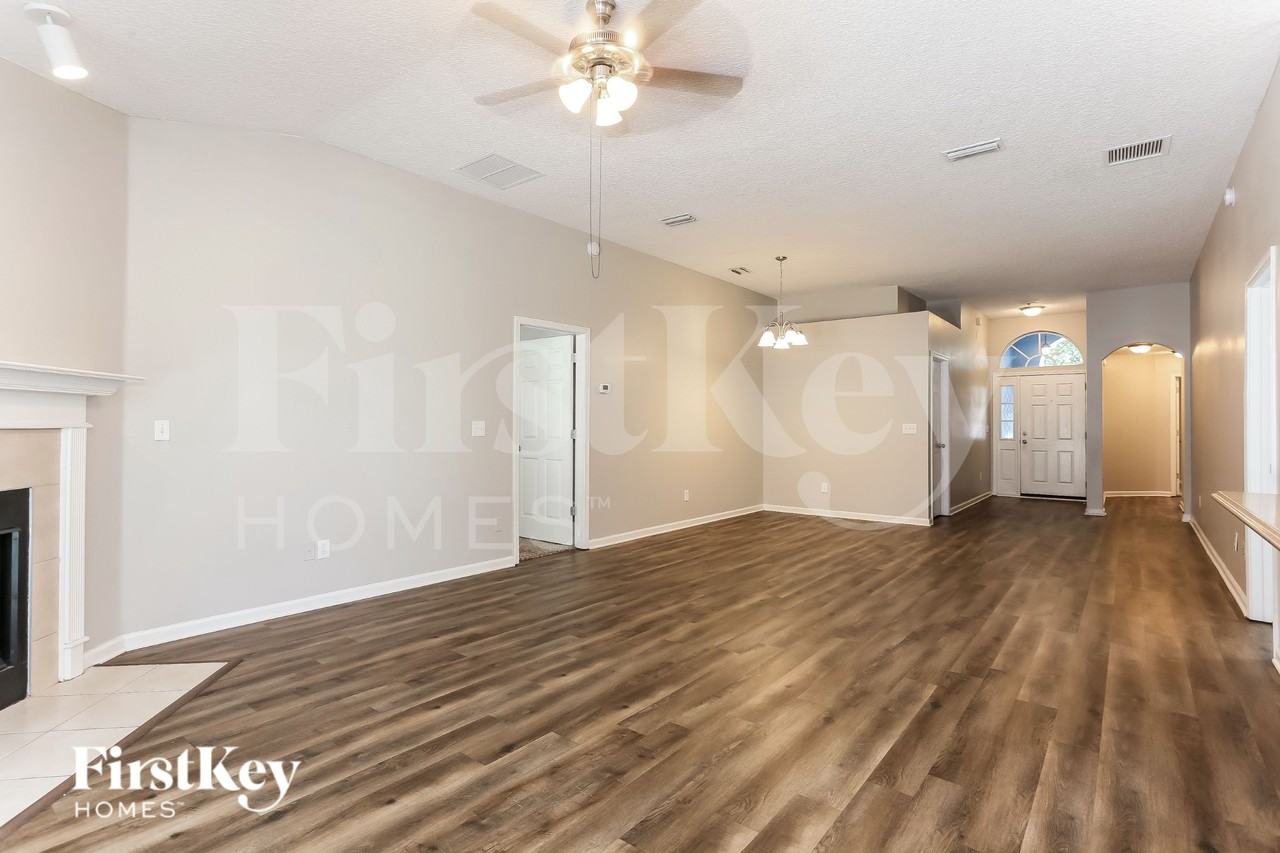 1036 Three Forks Ct - Photo 2 of 16