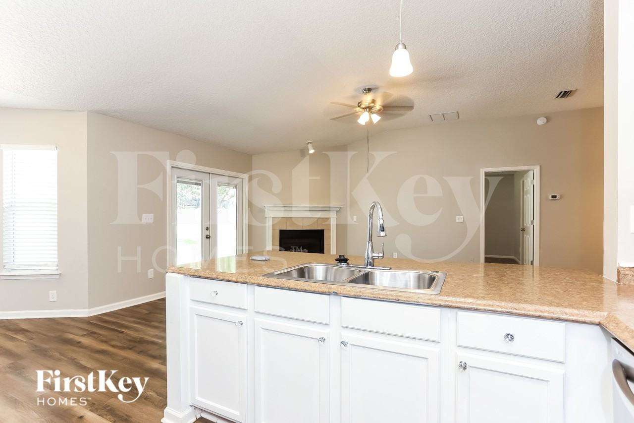 1036 Three Forks Ct - Photo 7 of 16