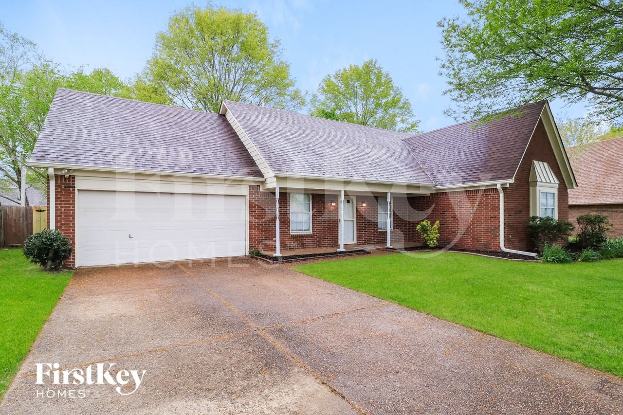 4381 Whispering Bend Dr - Photo 3 of 16