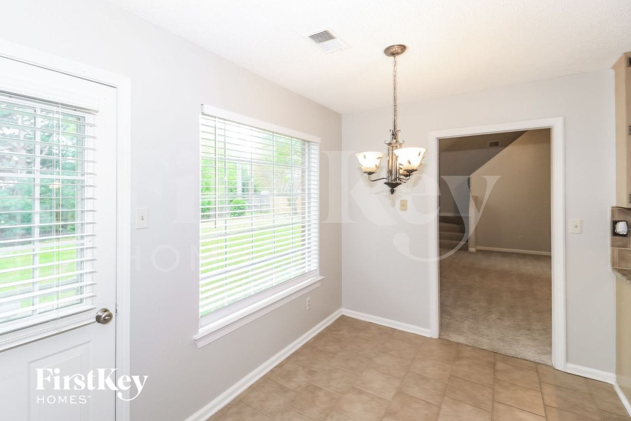 4381 Whispering Bend Dr - Photo 6 of 16