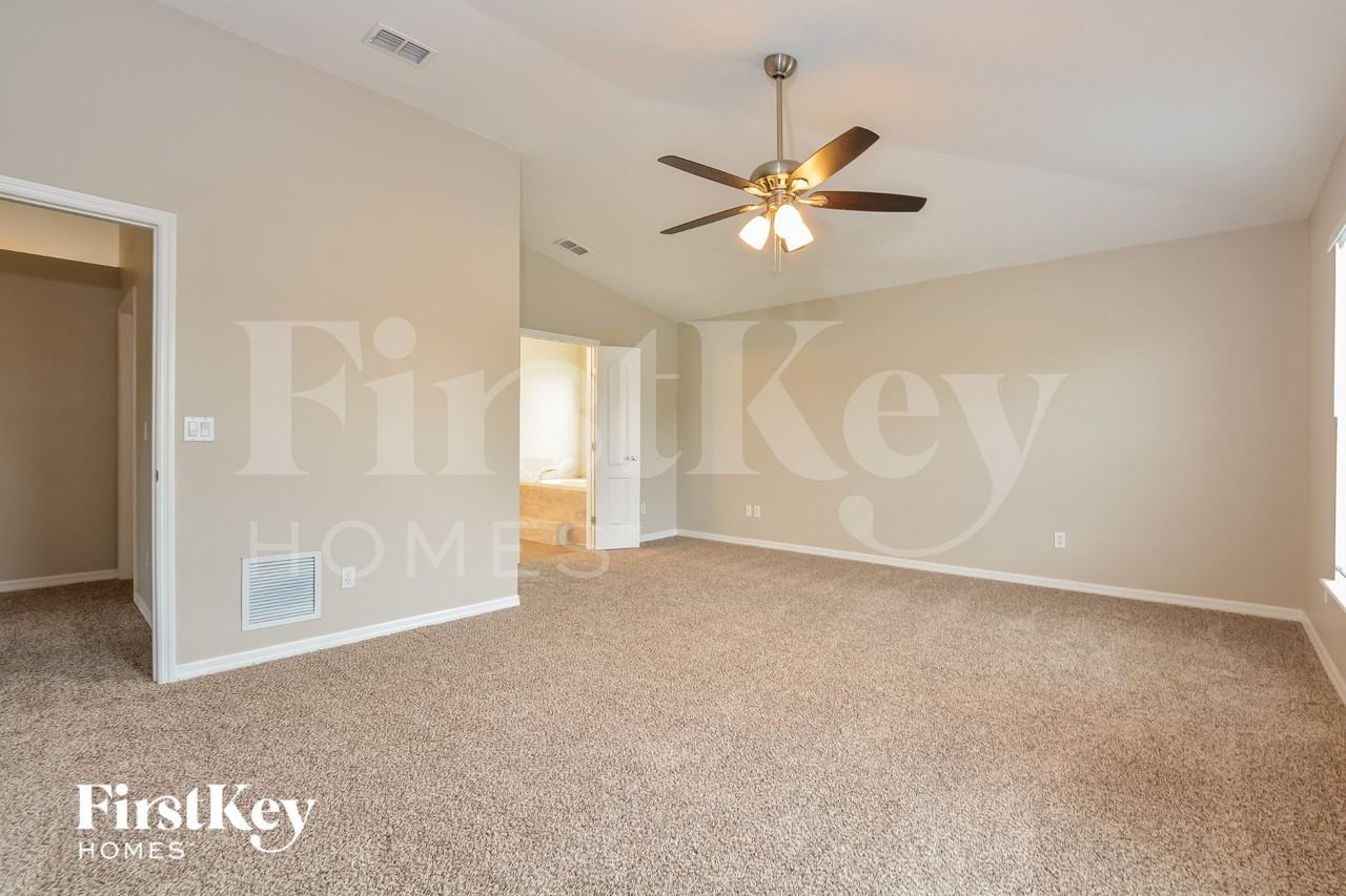 1400 Broken Pine Rd - Photo 7 of 15