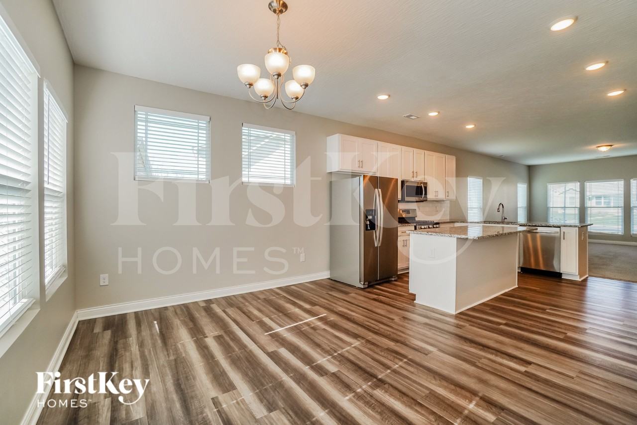 1158 Dornoch Dr - Photo 5 of 16